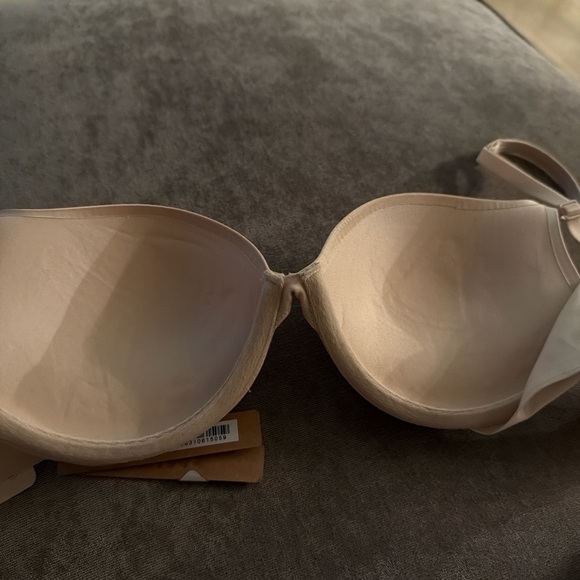 SKIMS 32D or 32C NIPPLE PUSH-UP BRA- Sand NWT - Picture 8 of 11